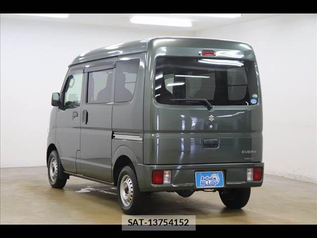 Suzuki EVERY 2019-03 8314368-19
