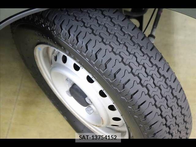 Suzuki EVERY 2019-03 8314368-23