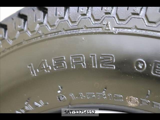 Suzuki EVERY 2019-03 8314368-24