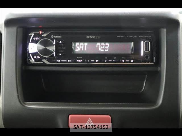 Suzuki EVERY 2019-03 8314368-4
