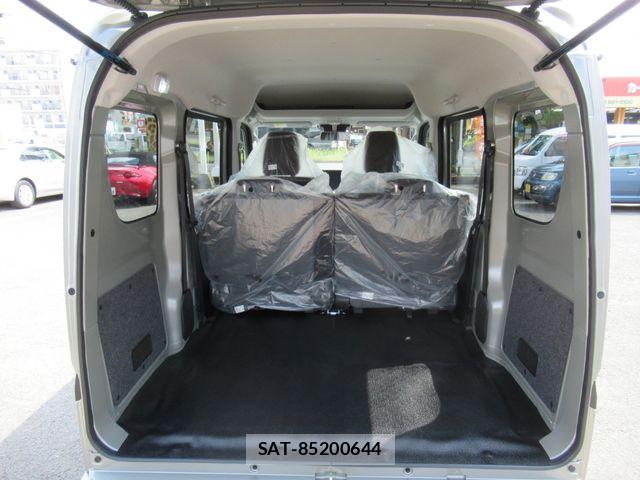 Suzuki EVERY 2026-08 8335775-9