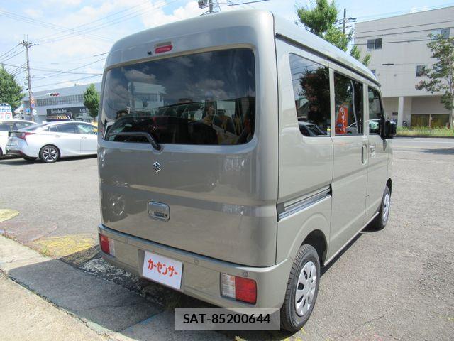 Suzuki EVERY 2026-08 8335775-1