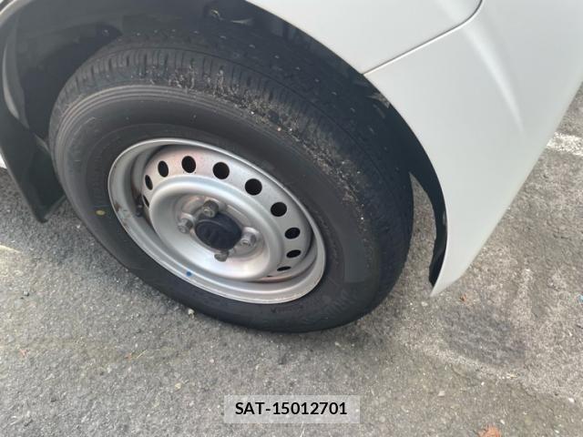 Suzuki EVERY 2022-03 8335784-4