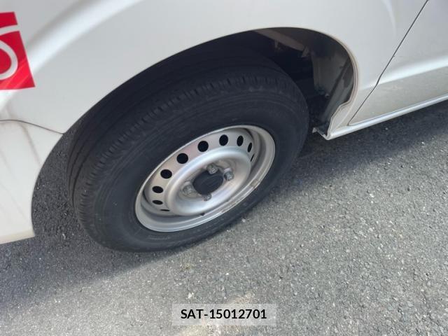 Suzuki EVERY 2022-03 8335784-7