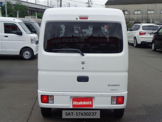 Suzuki EVERY 2026-06 8335781-9