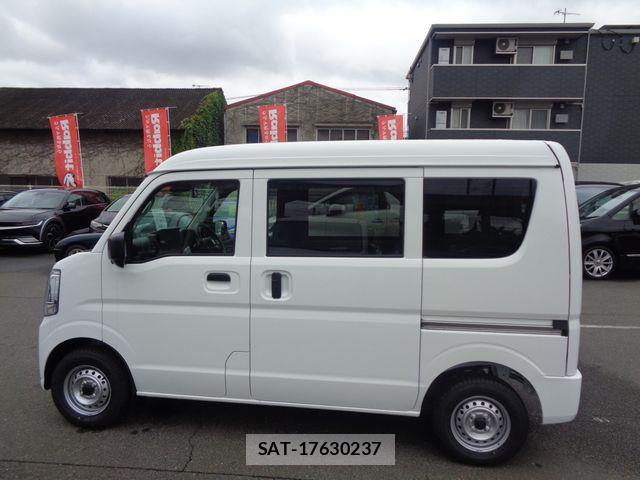 Suzuki EVERY 2026-06 8335781-10