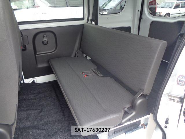 Suzuki EVERY 2026-06 8335781-16