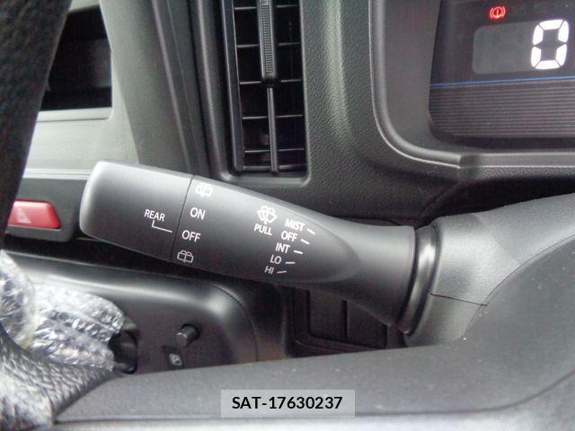 Suzuki EVERY 2026-06 8335781-23