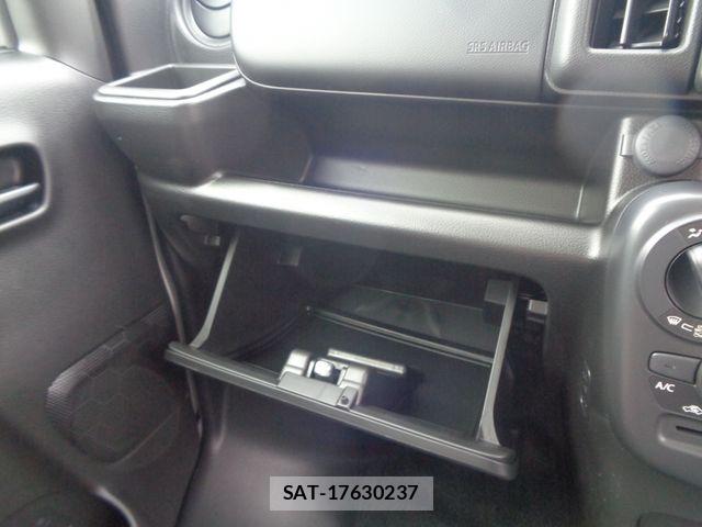 Suzuki EVERY 2026-06 8335781-27