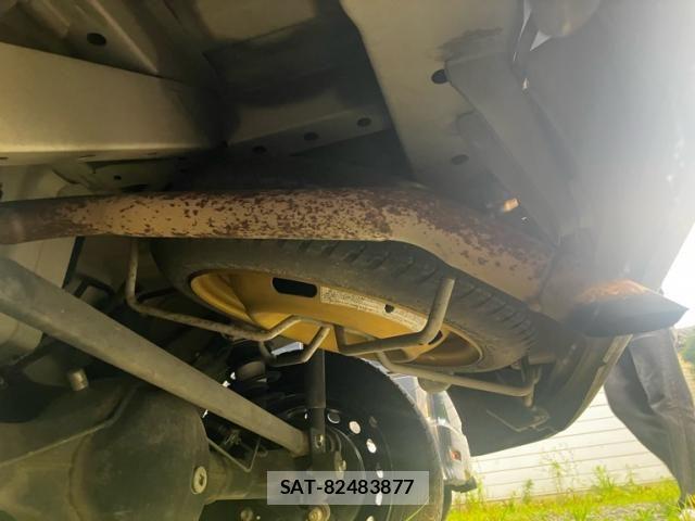 Suzuki EVERY 2014-09 8335787-5