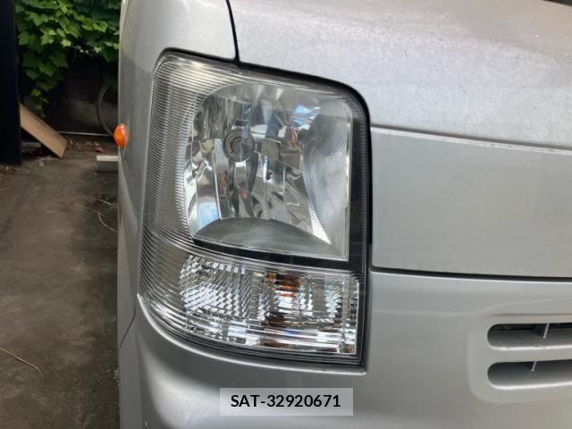 Suzuki EVERY 2011-08 8354422-2