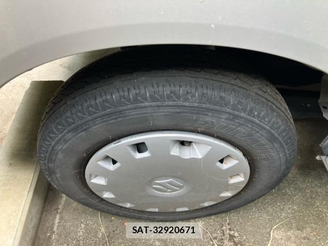 Suzuki EVERY 2011-08 8354422-4