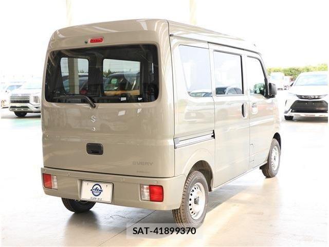 Suzuki EVERY 2026-06 8354410-4