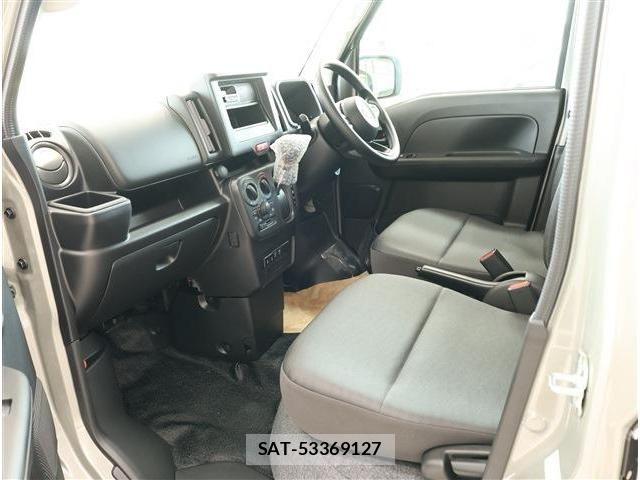 Suzuki EVERY 2026-06 8354408-12