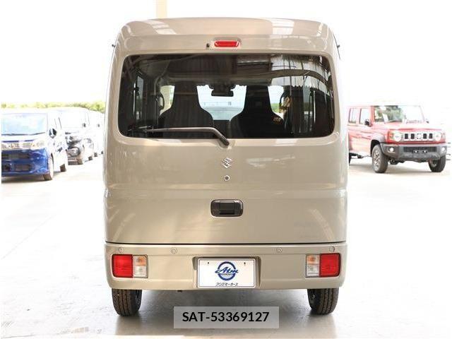 Suzuki EVERY 2026-06 8354408-18