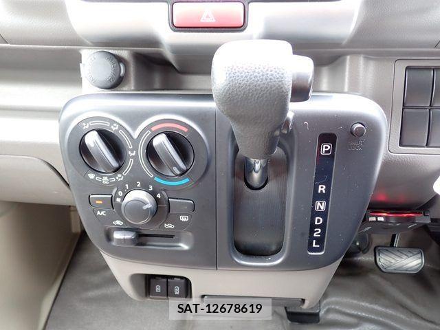 Suzuki EVERY 2022-05 8354417-9