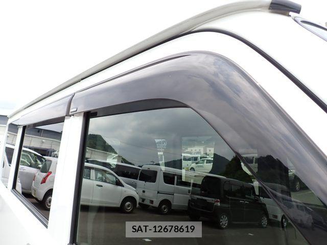 Suzuki EVERY 2022-05 8354417-14
