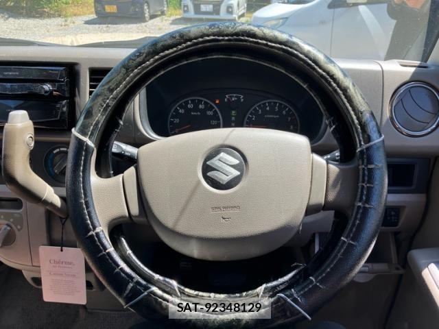 Suzuki EVERY 2012-03 8354423-10