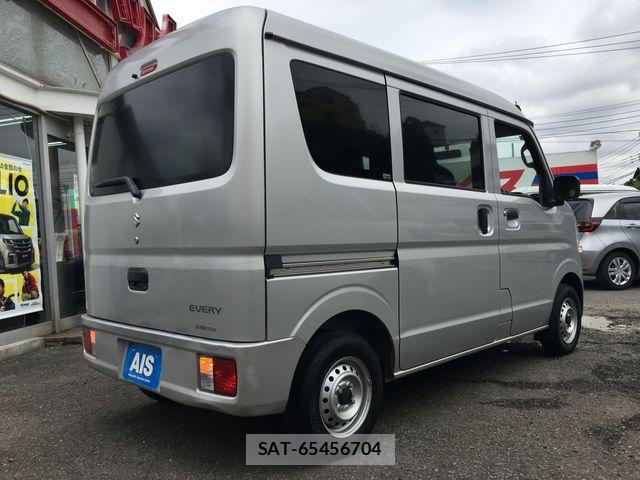 Suzuki EVERY 2021-04 8354418-6