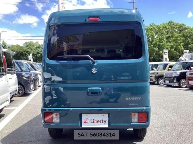 Suzuki EVERY 2025-04 8365807-16