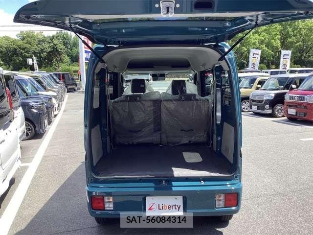 Suzuki EVERY 2025-04 8365807-18