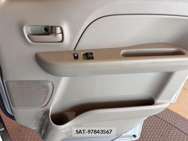 Suzuki EVERY 2025-06 8365818-17