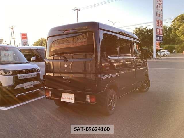 Suzuki EVERY 2023-02 8365819-4