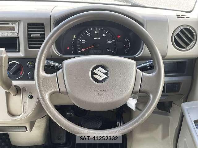 Suzuki EVERY 2014-12 8365832-4