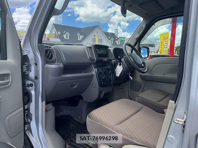 Suzuki EVERY 2021-07 8365824-25
