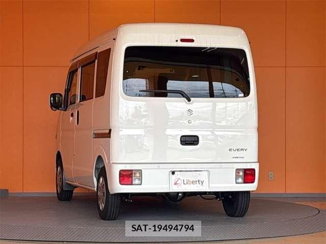Suzuki EVERY 2024-10 8365815-10