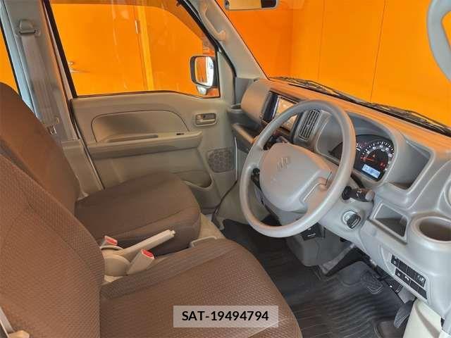 Suzuki EVERY 2024-10 8365815-15