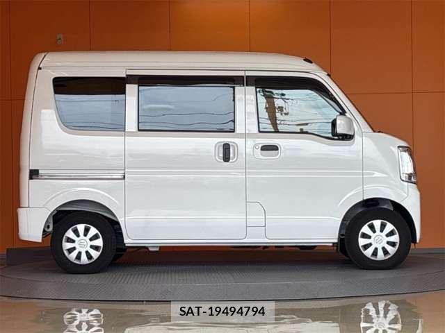 Suzuki EVERY 2024-10 8365815-7
