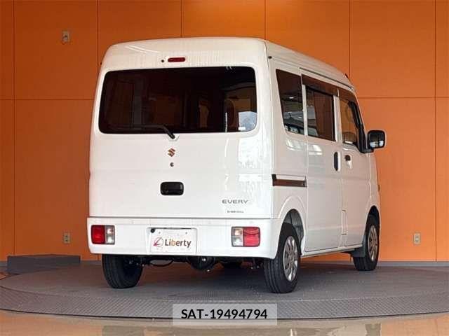 Suzuki EVERY 2024-10 8365815-8