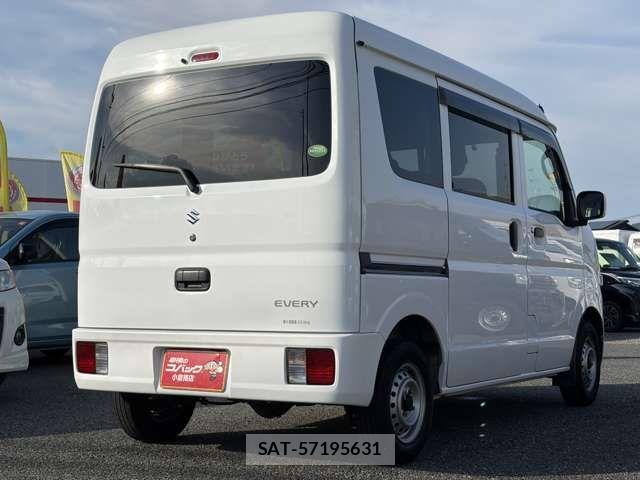 Suzuki EVERY 2018-12 8365826-4