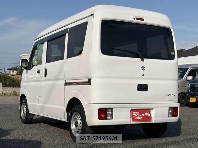 Suzuki EVERY 2018-12 8365826-6