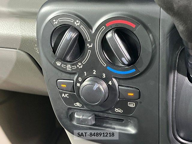 Suzuki EVERY 2025-02 8365816-4