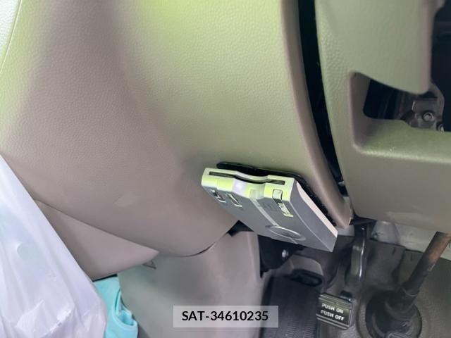 Suzuki EVERY 2008-07 8365839-10