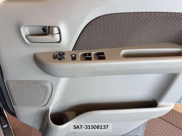 Suzuki EVERY 2025-06 8365810-18