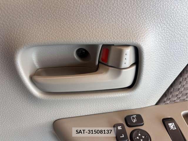 Suzuki EVERY 2025-06 8365810-19