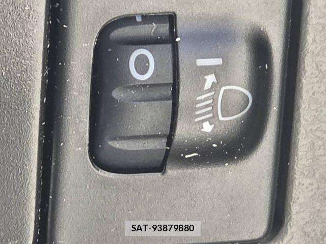 Suzuki EVERY 2023-06 8365817-25