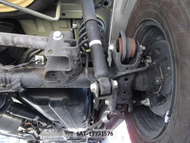Suzuki EVERY 2022-11 8365821-11