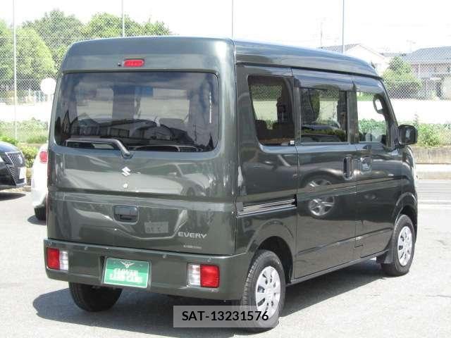Suzuki EVERY 2022-11 8365821-23