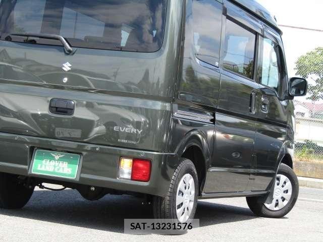 Suzuki EVERY 2022-11 8365821-24