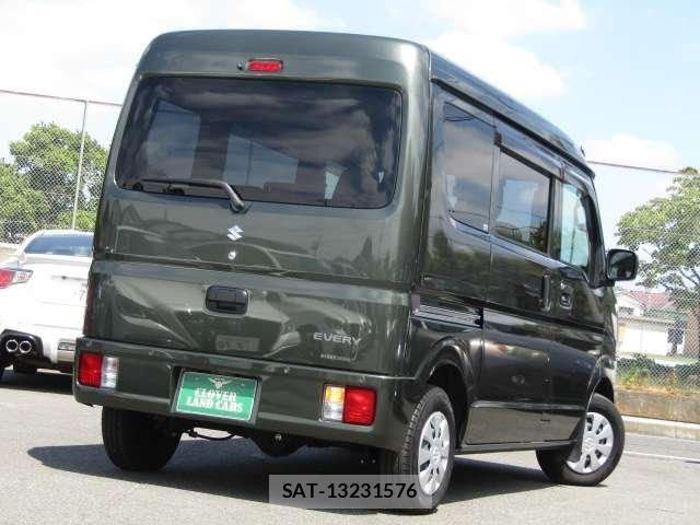 Suzuki EVERY 2022-11 8365821-25