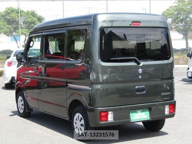 Suzuki EVERY 2022-11 8365821-29