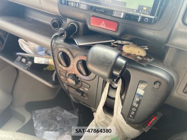 Suzuki EVERY 2018-08 8365837-13