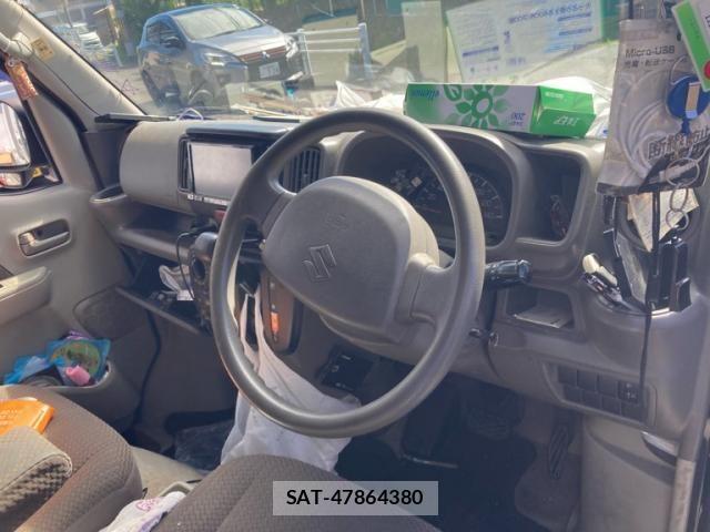 Suzuki EVERY 2018-08 8365837-6