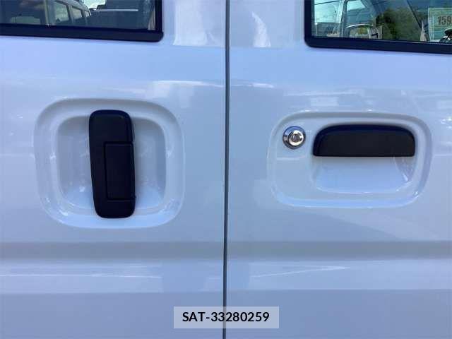 Suzuki EVERY 2021-08 8365822-13