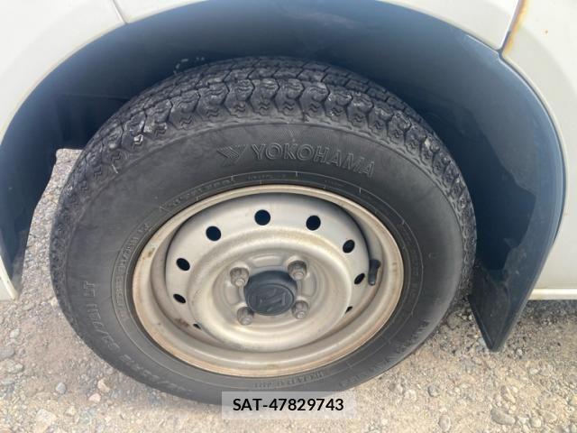 Suzuki EVERY 2009-03 8365840-15