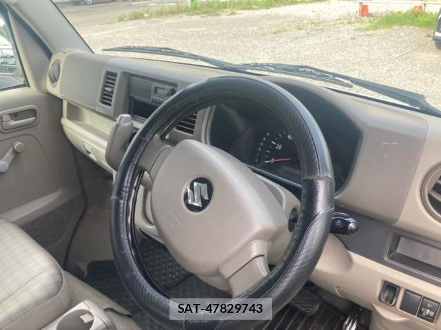Suzuki EVERY 2009-03 8365840-6